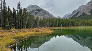 Bullier Pond - Parc provincial de Spray Valley Canada 2023